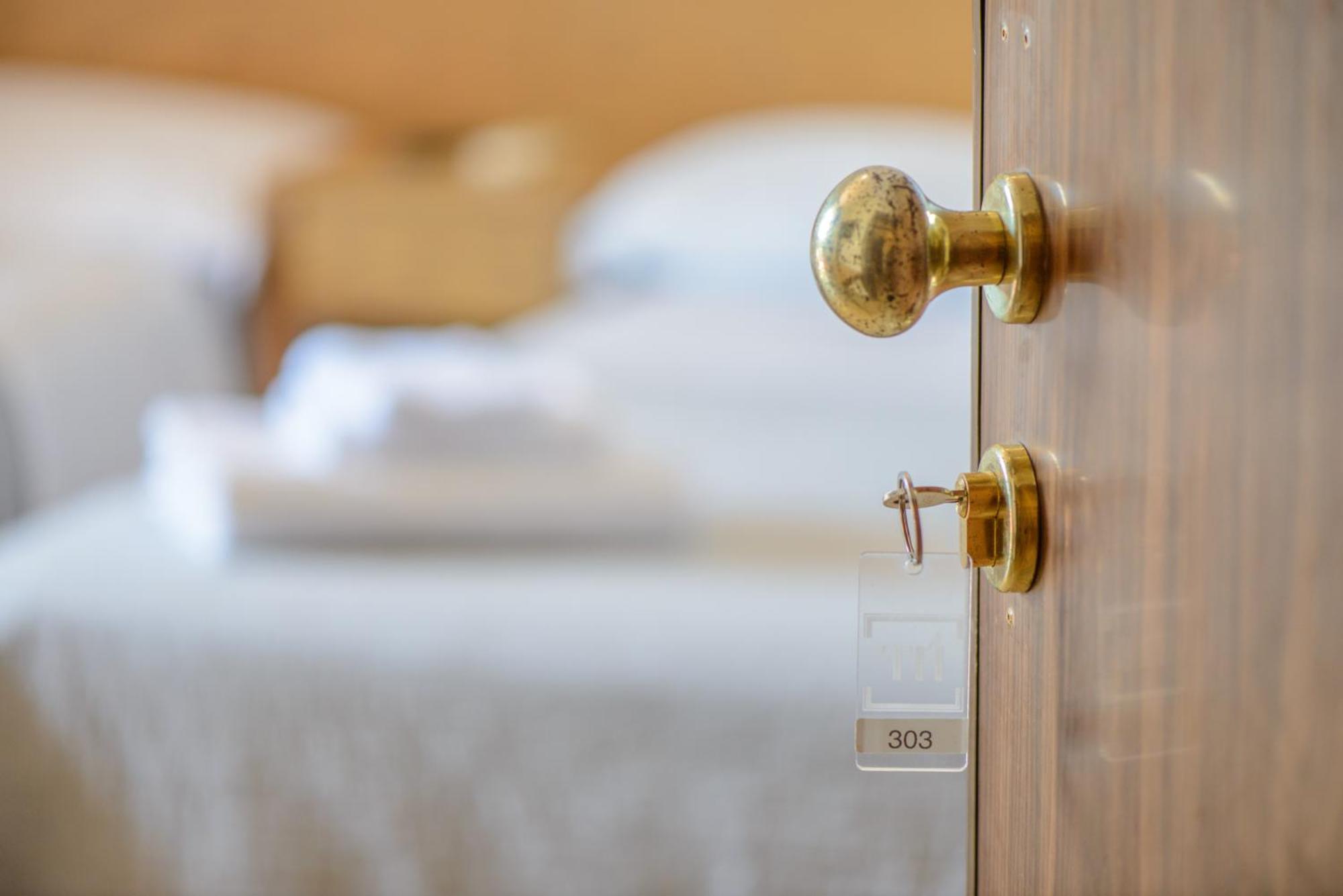 Hotel Avana Mare Ріміні Екстер'єр фото