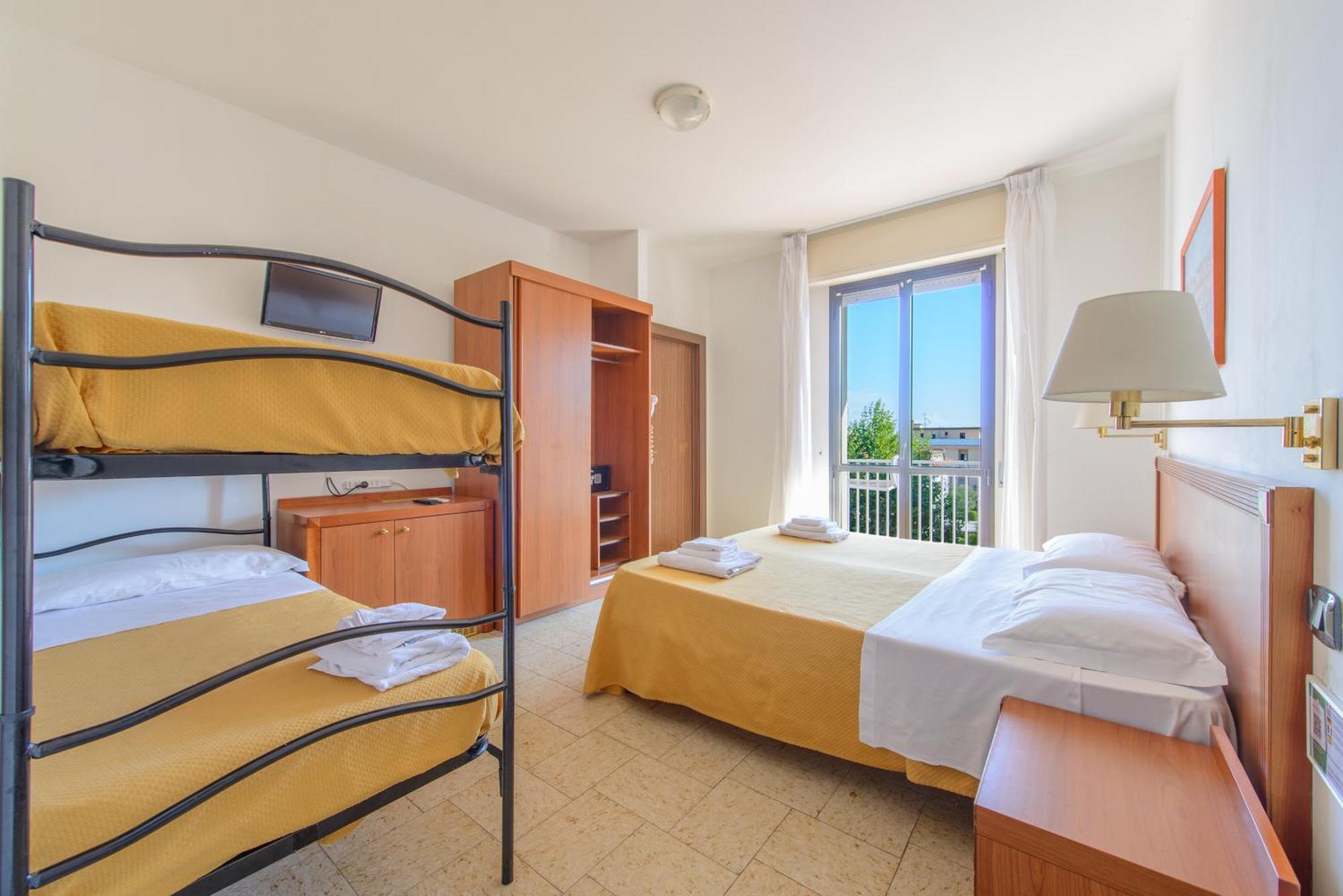 Hotel Avana Mare Ріміні Екстер'єр фото